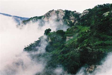 Huaguo Mountain, lussureggiante paradiso naturale e sede mitica di Sun Wukong!